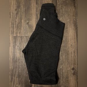 Full length Lululemon leggings.
